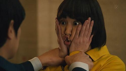 李狗嗨新垣结衣表情包,笑出腹肌的治愈系女神